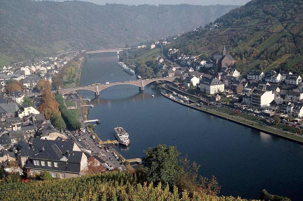 German rivers such as the Moselle and Rhine provide spectacular secenery. * Photo: Ted Scull