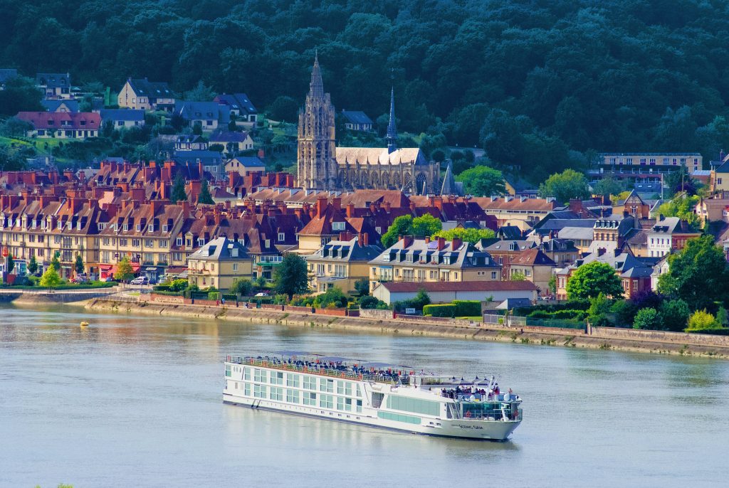 The Scenic Gem is a Seine River Jewel
