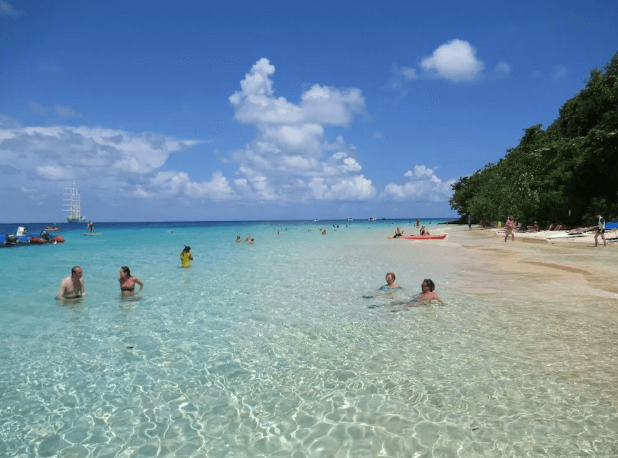 Star Clippers in Thailand stop at the great beaches