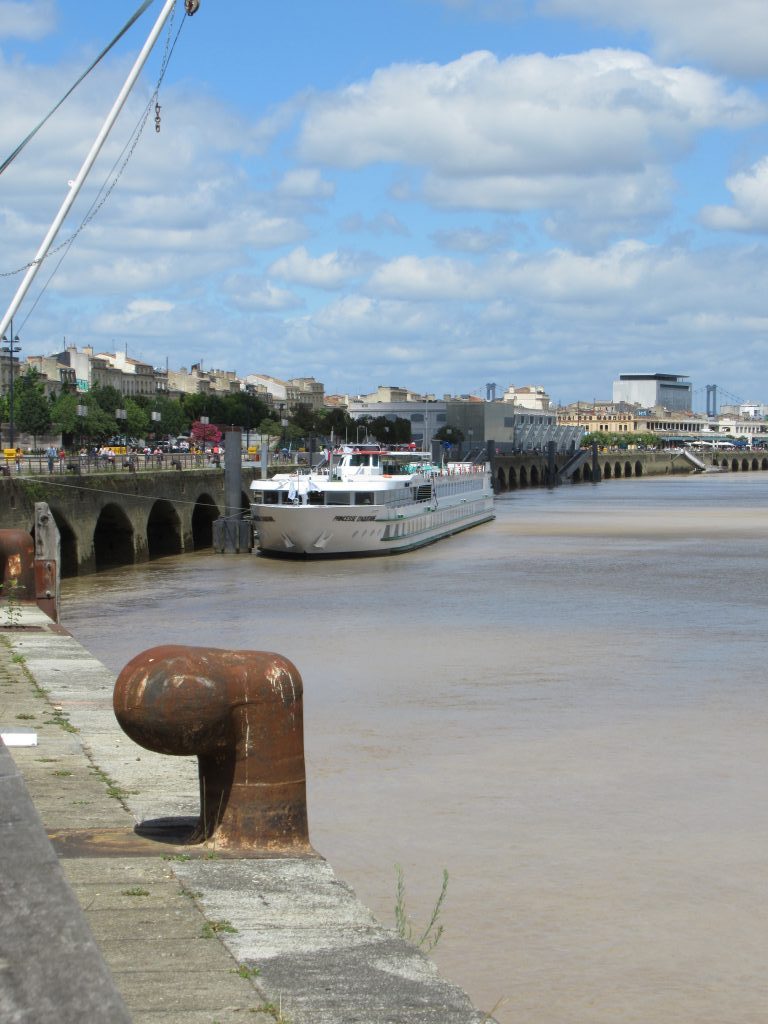 bordeaux river cruise with croisieurope