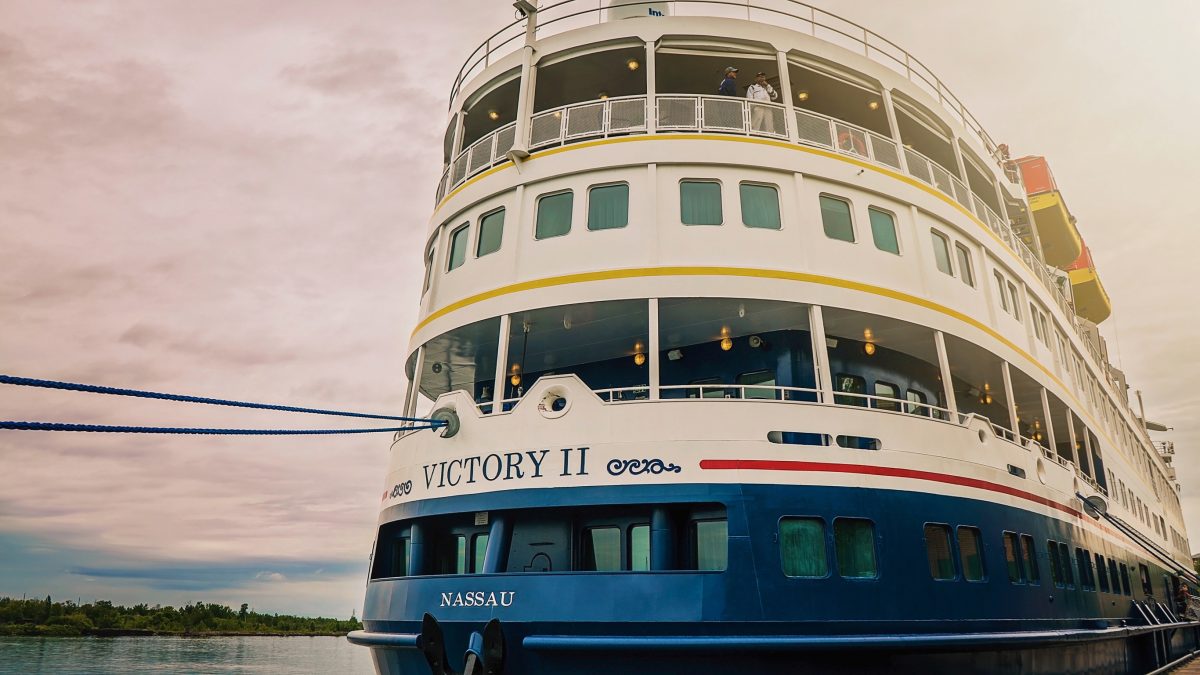 American Queen Steamboat Co. Acquires Victory Cruise Lines