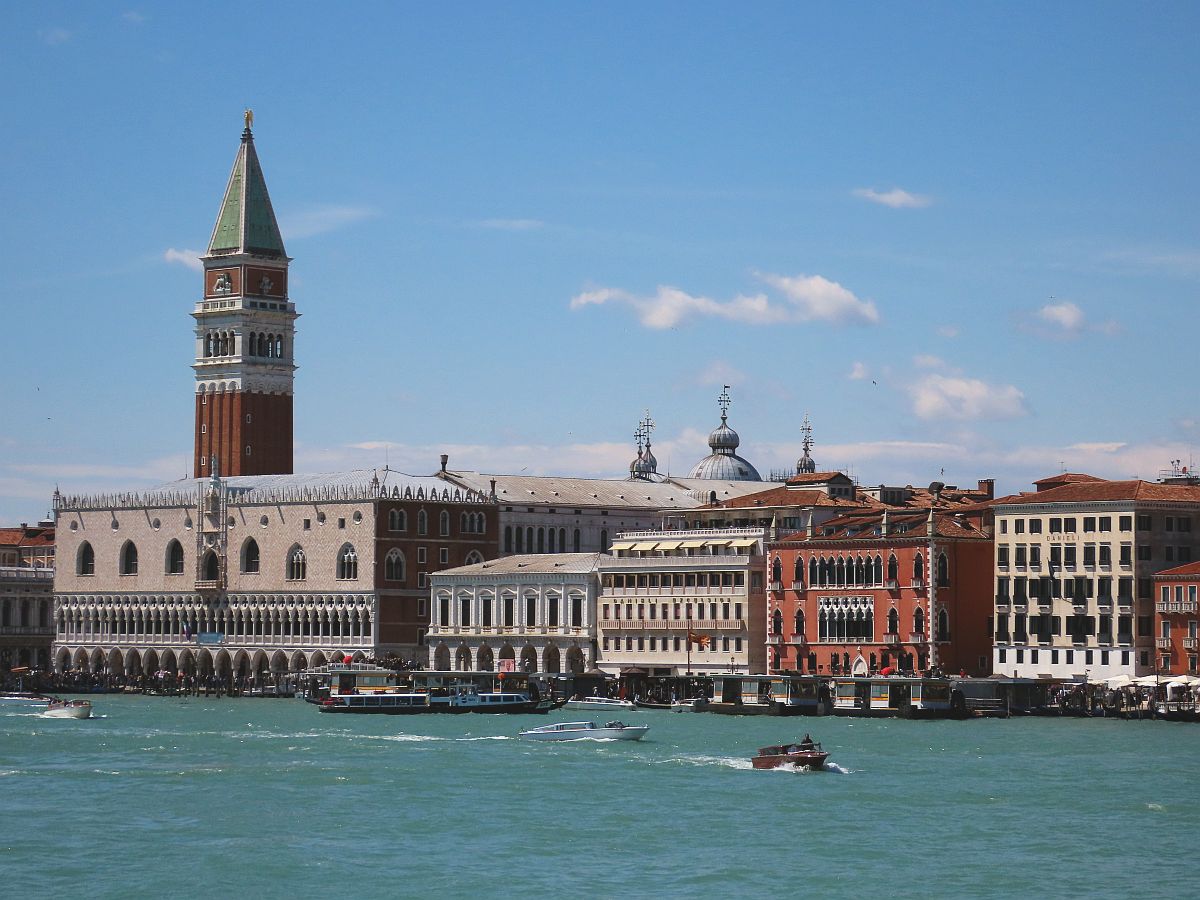 Venice & Its Lagoon on a Quirky Cruise