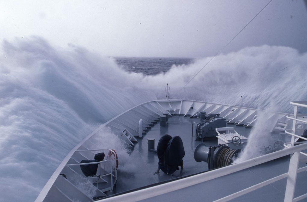 ARCTIC VS ANTARCTICA