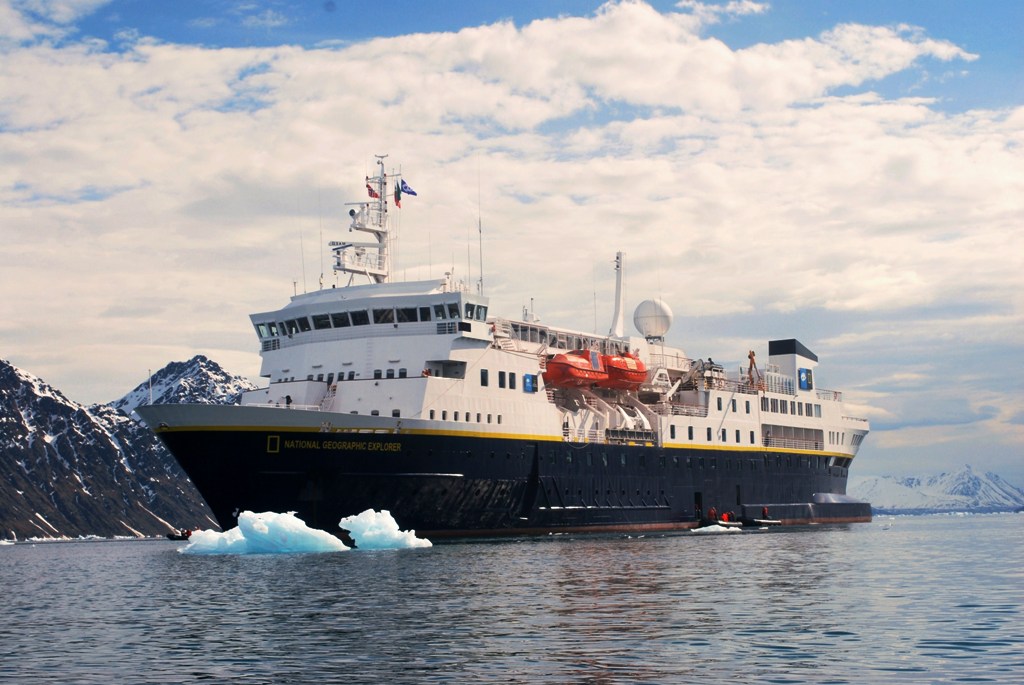 LINDBLAD Expeditions: Expert Cruise Review