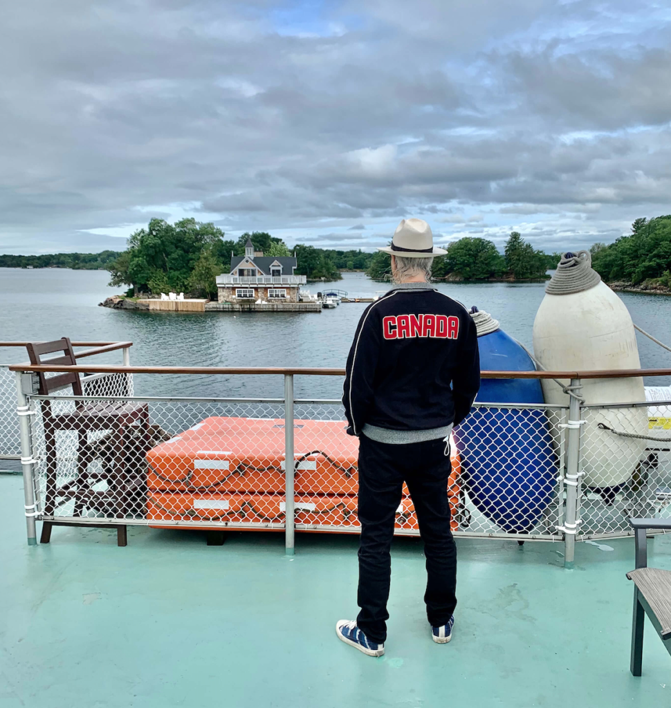 St. Lawrence Cruise Lines’ Canadian Empress passing by 1000 Islands