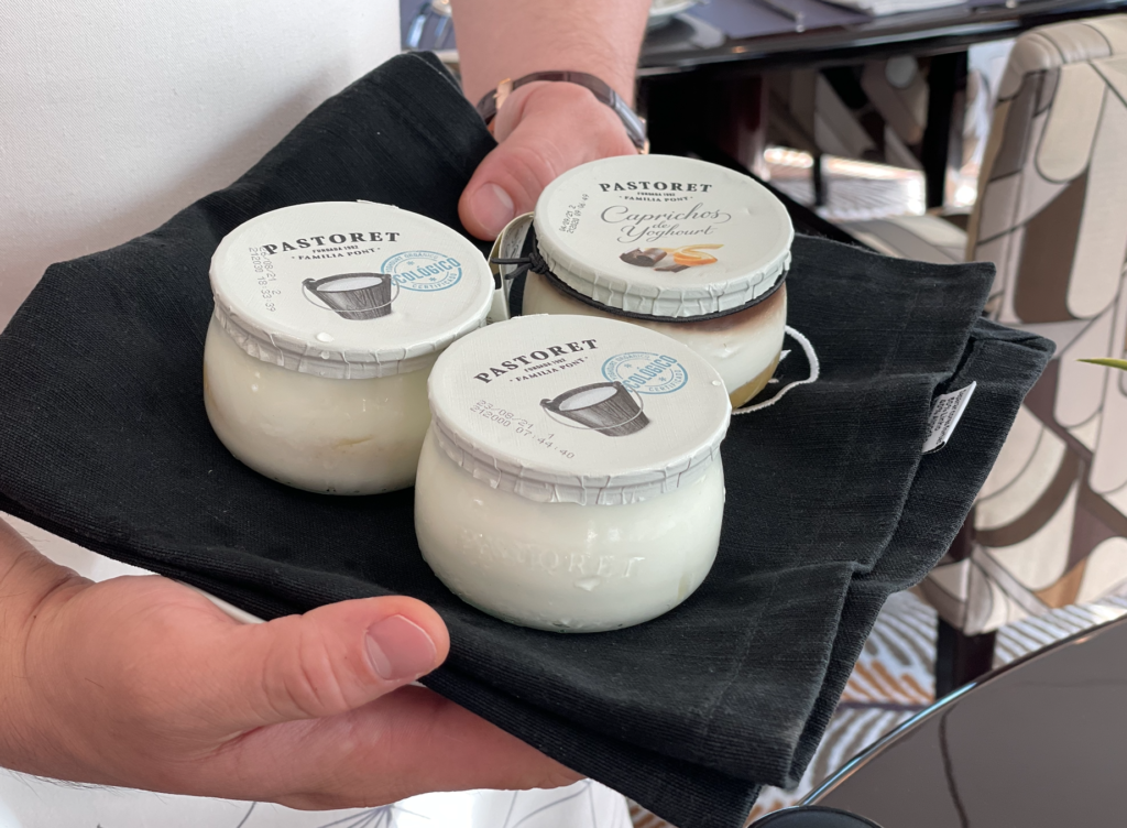 creamy Pastoret yogurt
