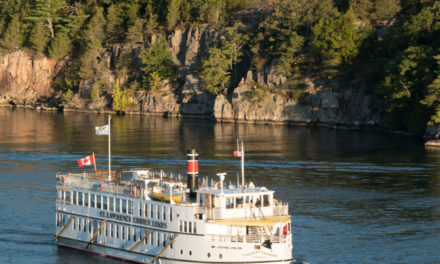 Classic Overnight Canada River Boat Cruising on the Canadian Empress