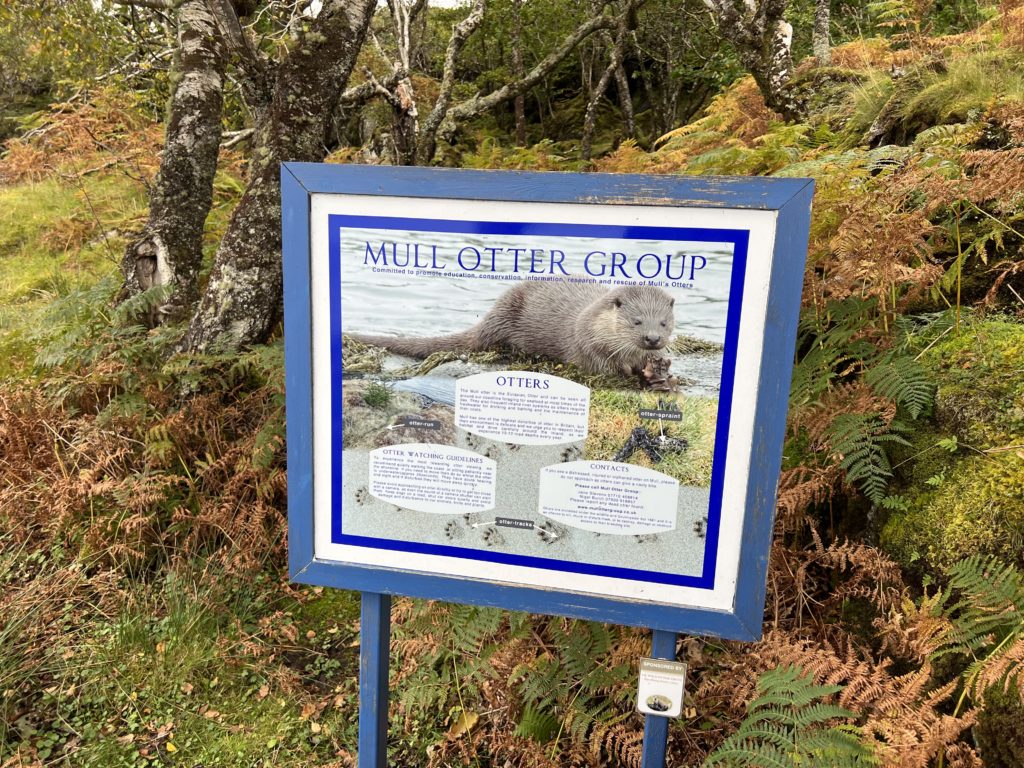 Mull otter group sign