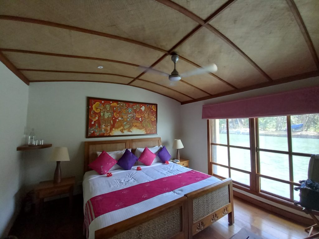 the bedroom of our Kerala Houseboat Cruise