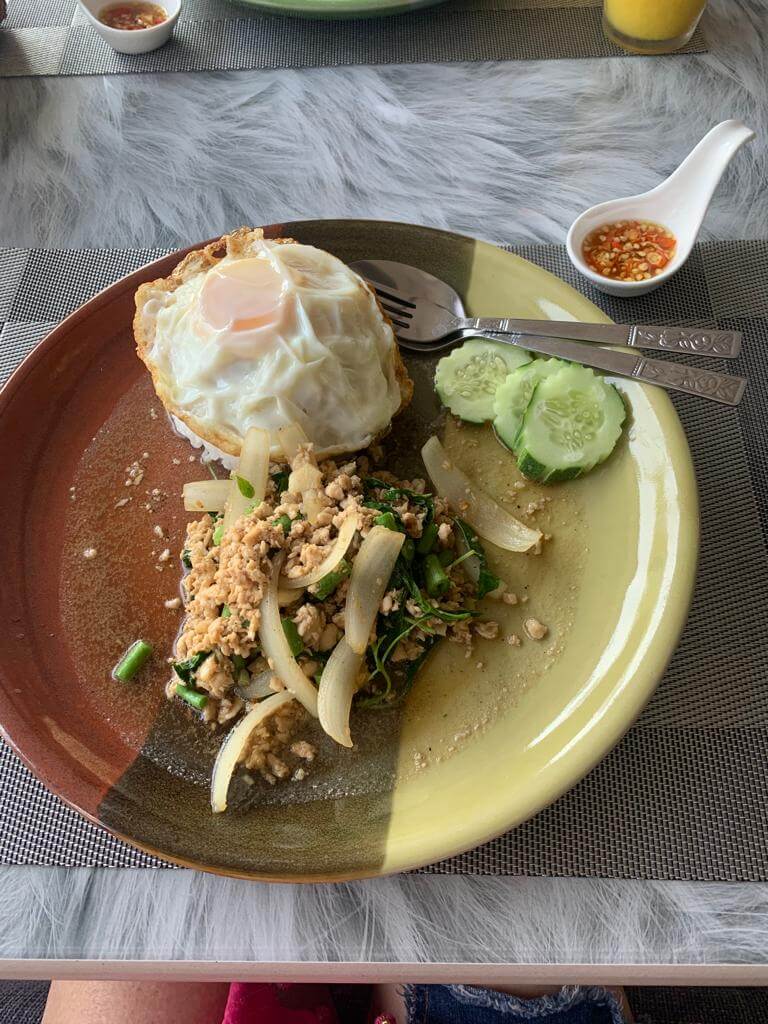 Delicious food in Laos, here in Vientianne, similar to Thai food.
