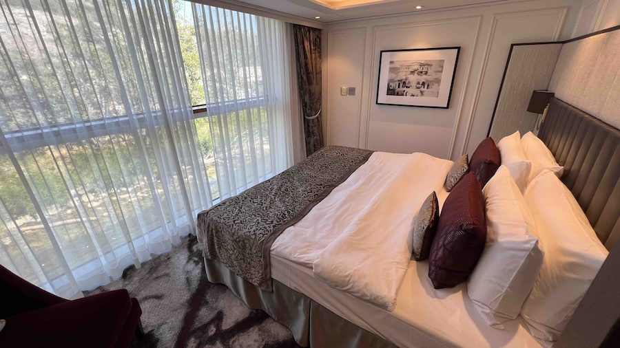 The bedroom for a Riverside Ravel suite