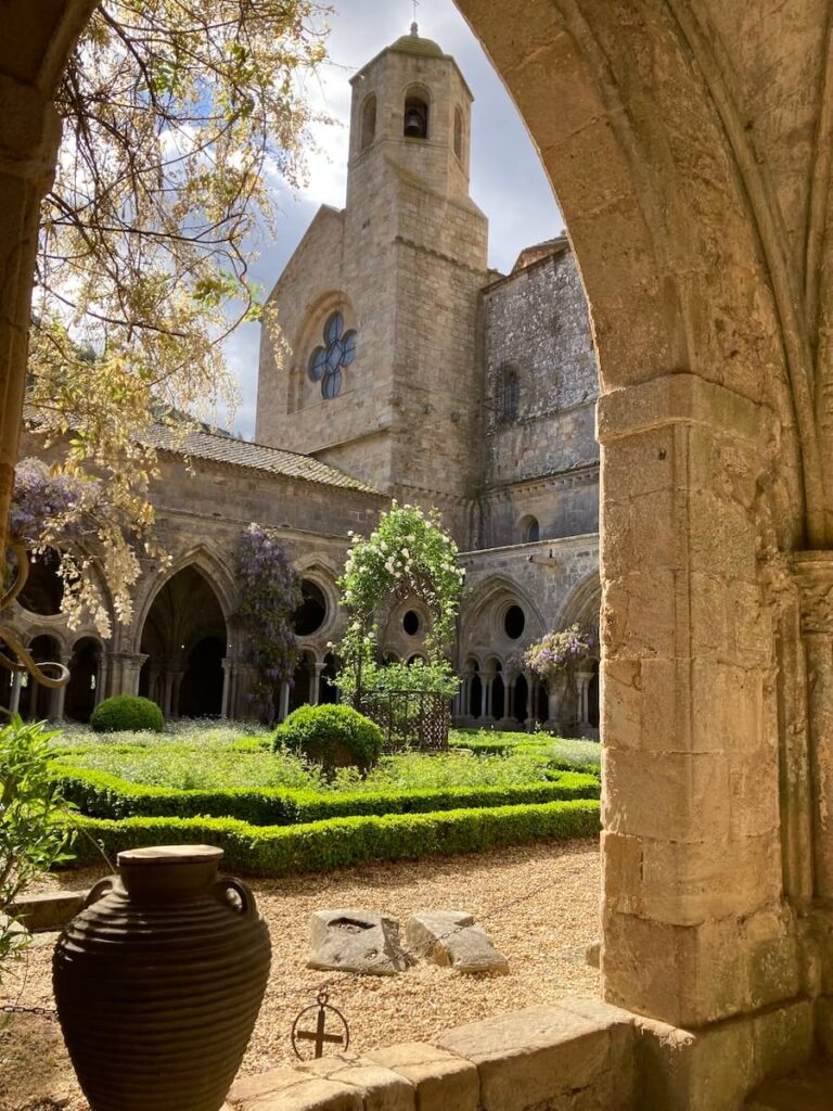 courtyard of l’Abbaye fe Fontfroide