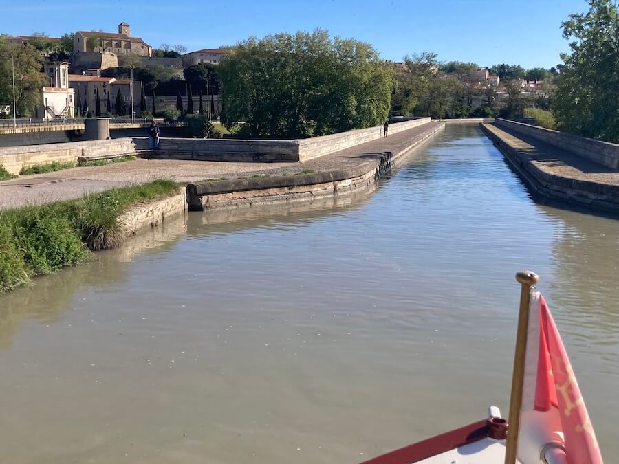  An aqueduct transited in Béziers on a Roi Soleil Barge Cruise