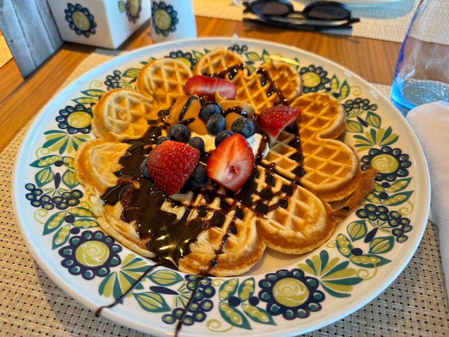 Viking Eastern Seaboard Explorer features good food like waffles 