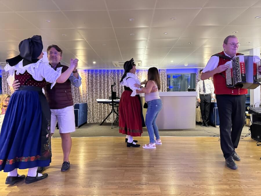 a French folkloric troupe performed in the Lounge following dinner