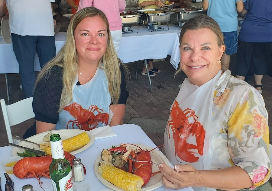 mother-daughter pair on American Liberty