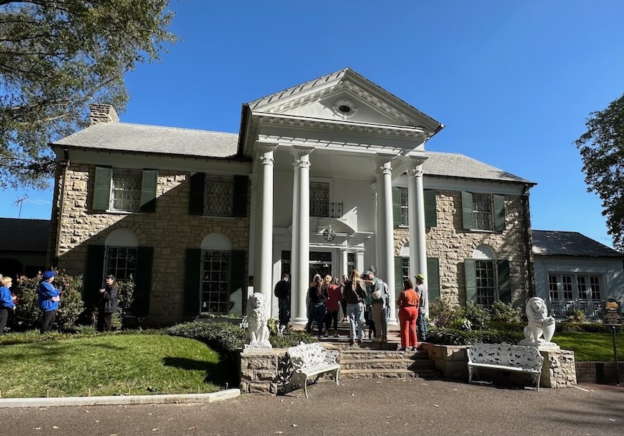 ACL's Mississippi River cruises visit Graceland