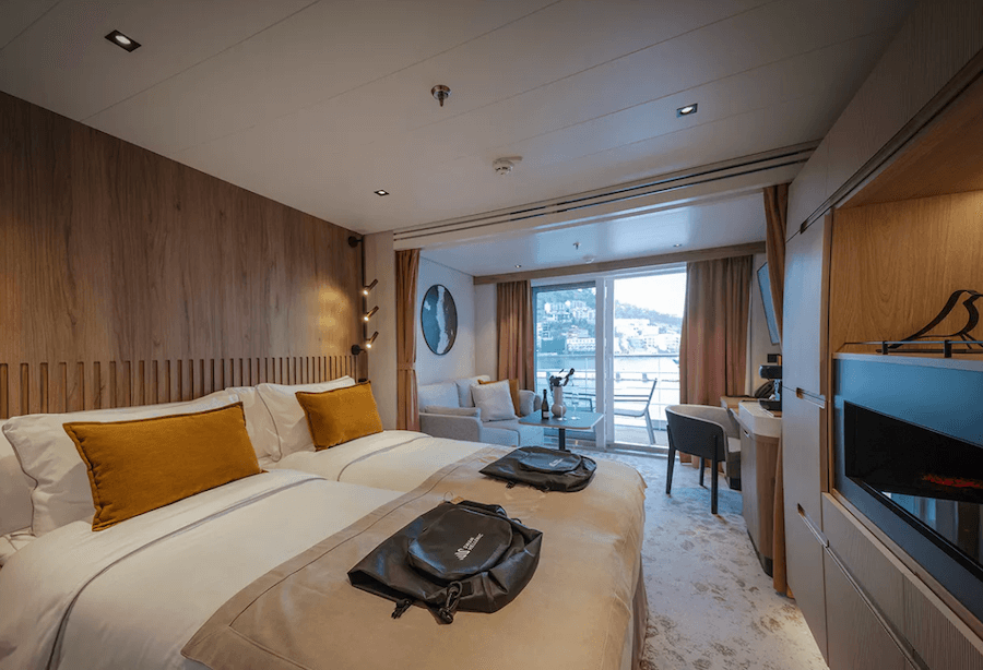 Swan Hellenic Antarctica Review includes info on cabins