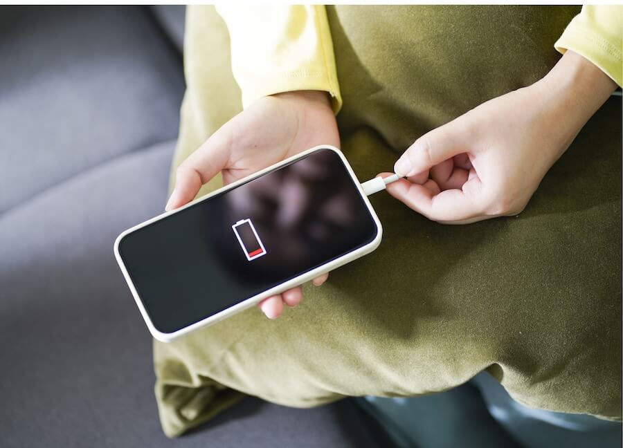 Plugged In — The Ultimate Guide to Cruise Ship Adapters, Chargers and Converters 3 tips on Cruise Ship Adapters, Chargers and Converters to help avoid a dead phone