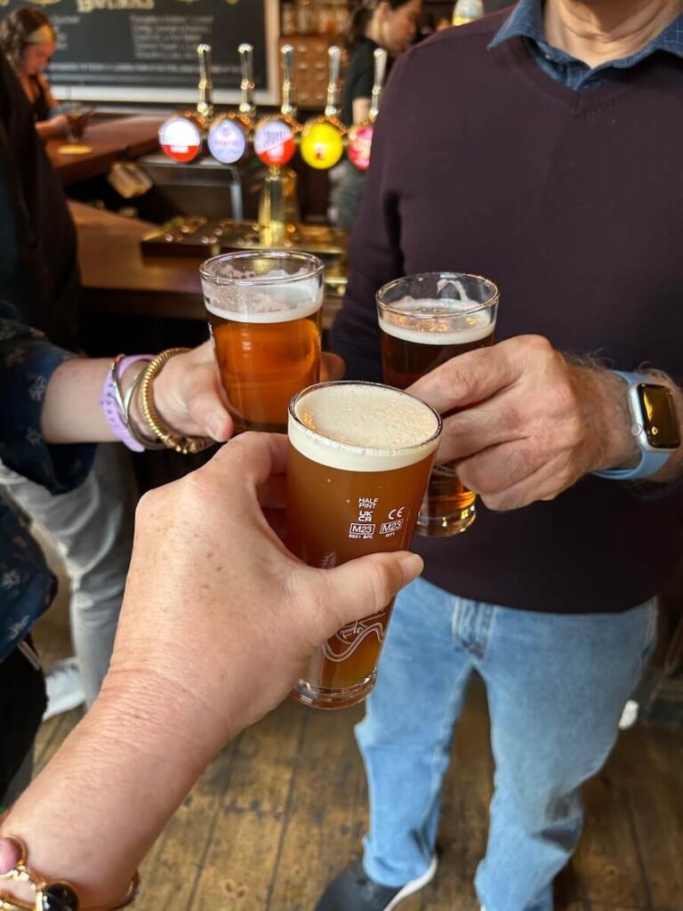 London pub tour half pints