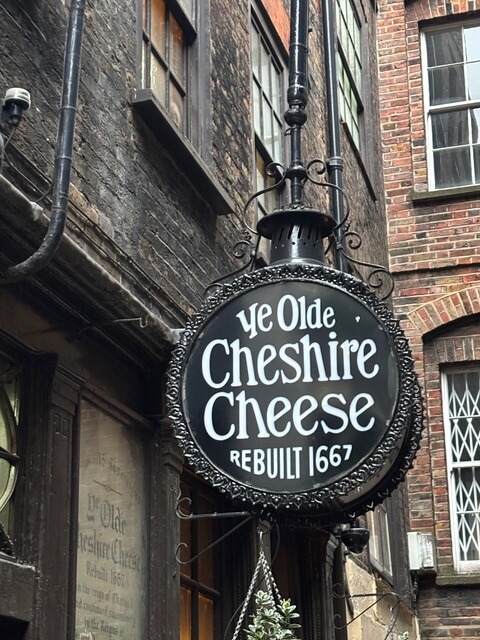 Historic London Pubs Tour includes a stop at Ye Olde Cheshire Cheese