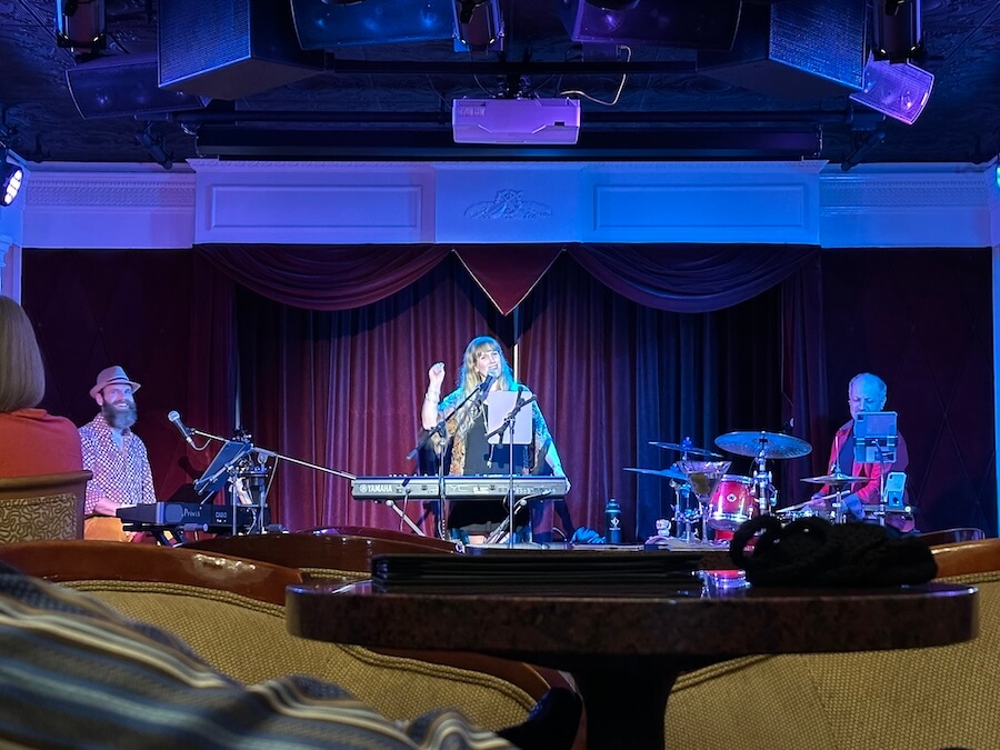 Victory Great Lakes Cruise — An Expert Review Of 10 Nights Cruising All Five 23 Victory I's inhouse band