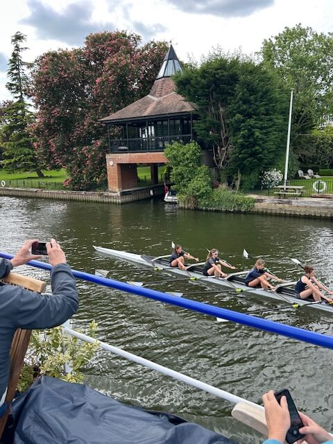 Rowers on the Thames River