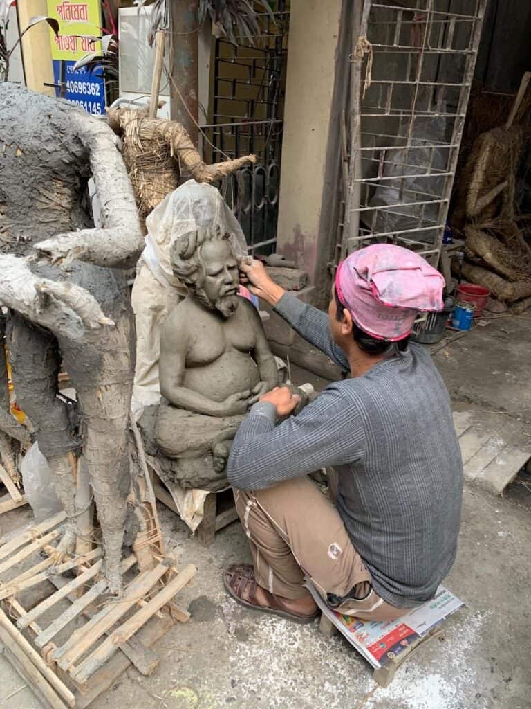 Cruising India’s Hooghly River Aboard Raj Mahal — An Expert Review of a Fascinating Quirky Cruise 24 A potter at work in the Kumartuli colony if Kolkata