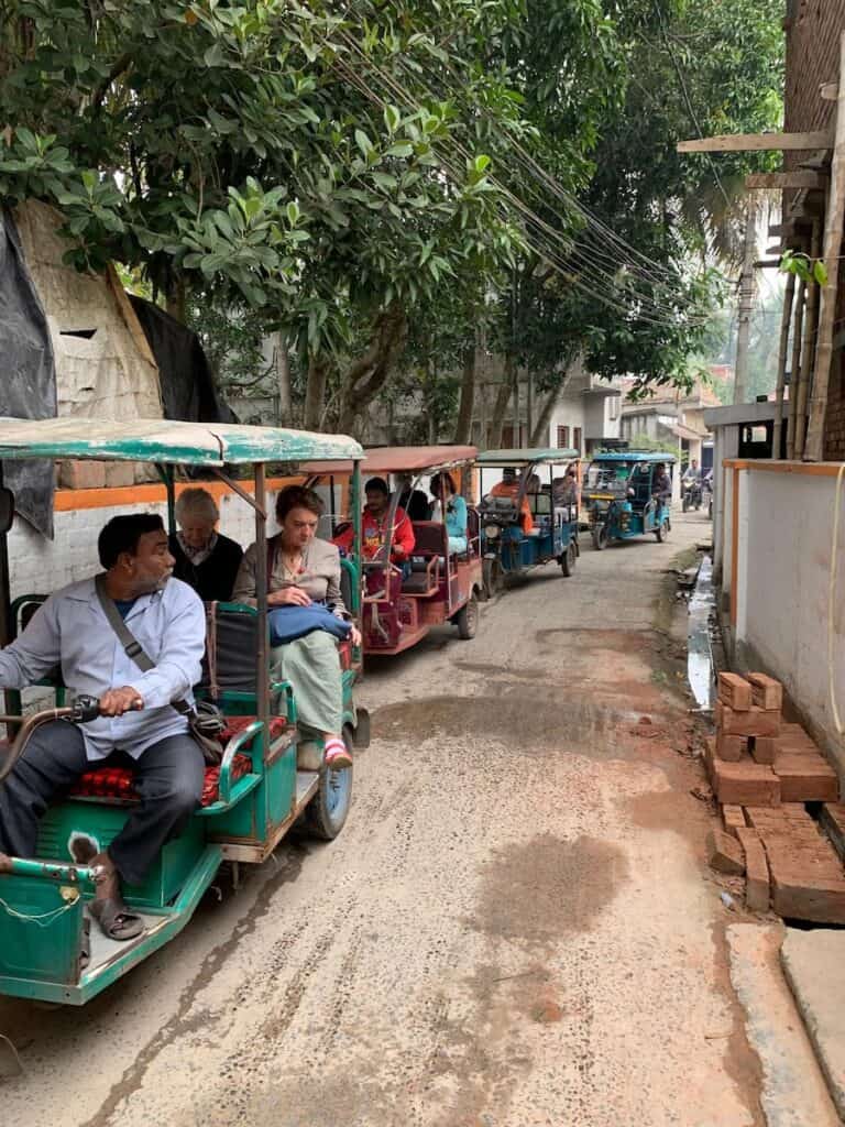 Cruising India’s Hooghly River Aboard Raj Mahal — An Expert Review of a Fascinating Quirky Cruise 2 Hooghly River Cruise on Raj Mahal offers daily excursions, often via local tuk tuk