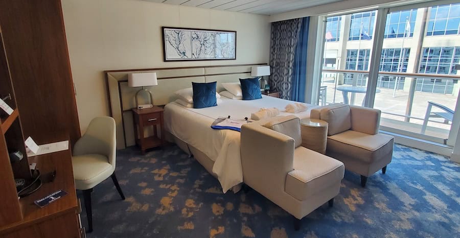 Complete Mississippi River Cruise (2026): A Review Of 21 Nights Aboard American Serenade 2 Complete Mississippi River Cruise Aboard American Serenade with its large cabins