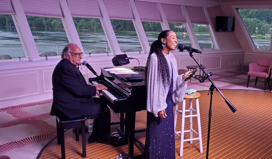 Complete Mississippi River Cruise (2026): A Review Of 21 Nights Aboard American Serenade 29 Serenade's onboard entertainers.