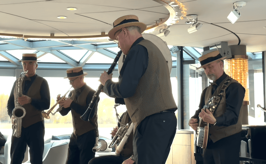 Onboard musicians aboard a Holland & Belgium Riverside Cruise