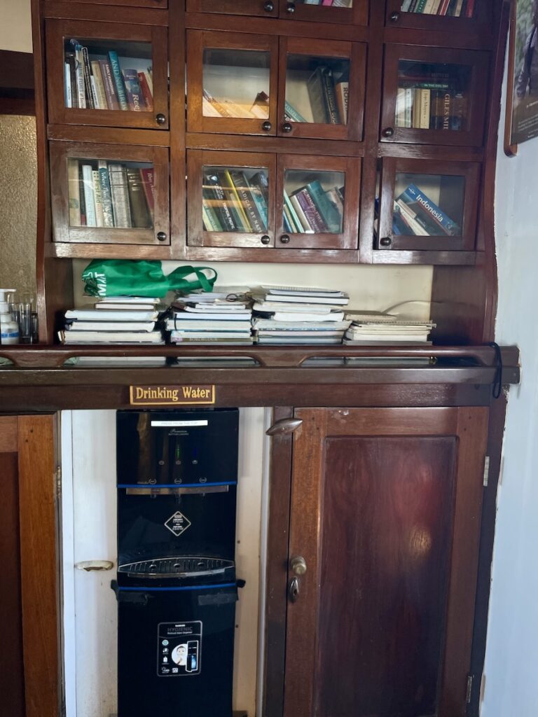 The Ombak Putih's library aboard a SeaTrek Indonesia Sailing Cruise