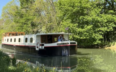 Home 1 This French Barge Is Different (2026 REVIEW) — Choose The Savoir Vivre On The Burgundy Canal For The Cycling & Dinners Ashore